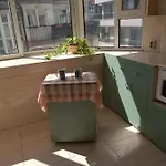 Spacious Beautiful - Prime Location Lejlighed
