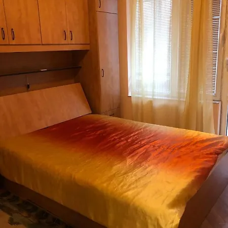 Spacious Beautiful - Prime Location Lejlighed *
